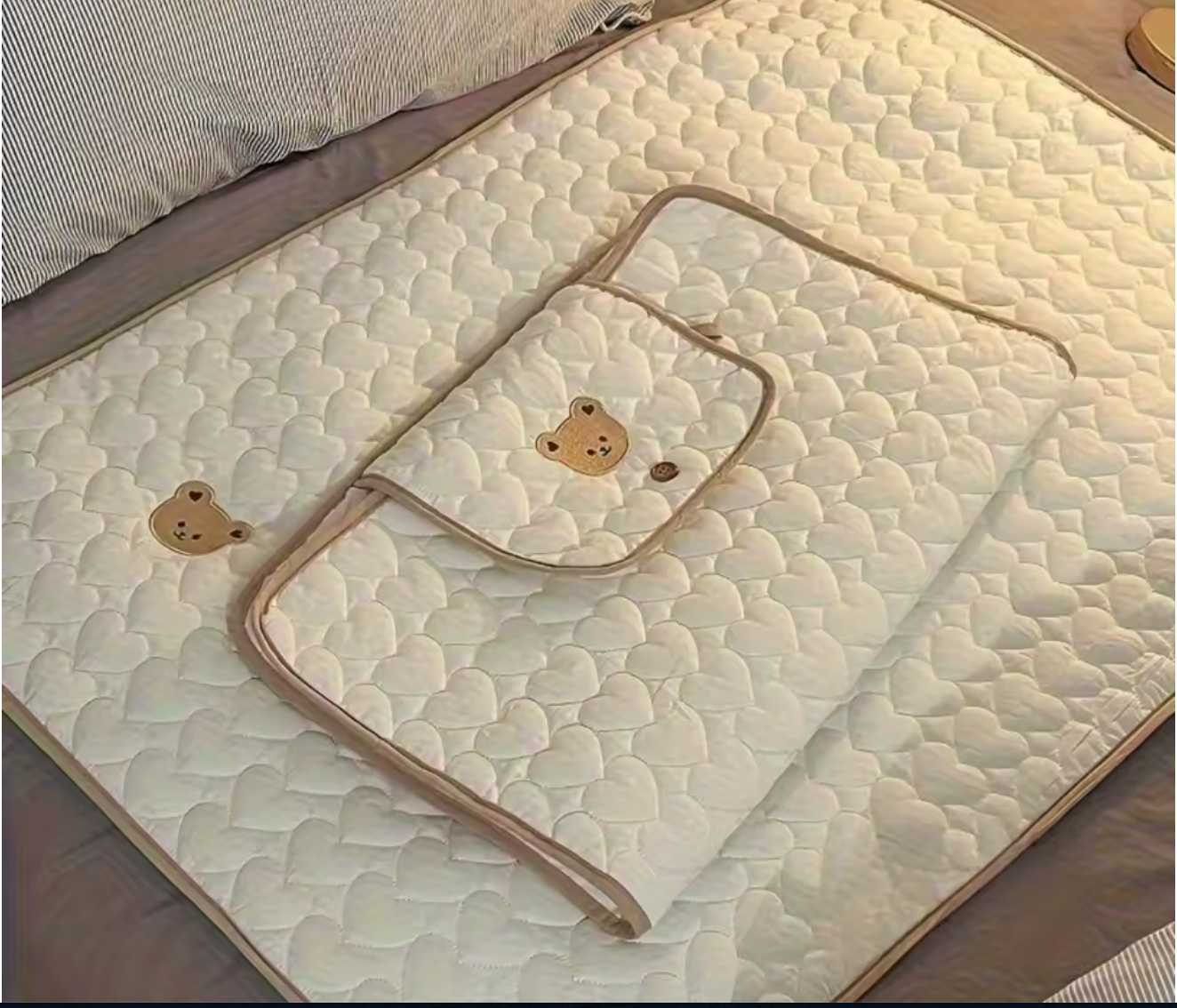 Portable Baby Changing Mat with Storage