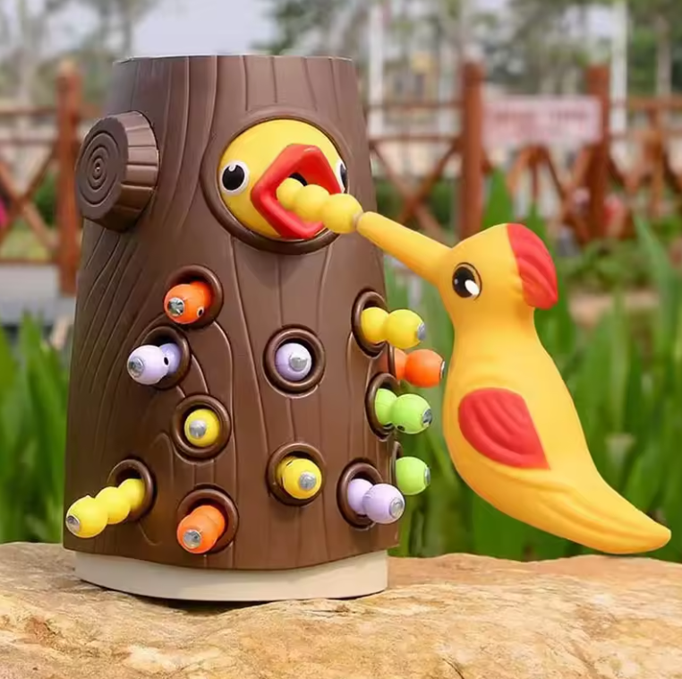 Peck & Feed Playset